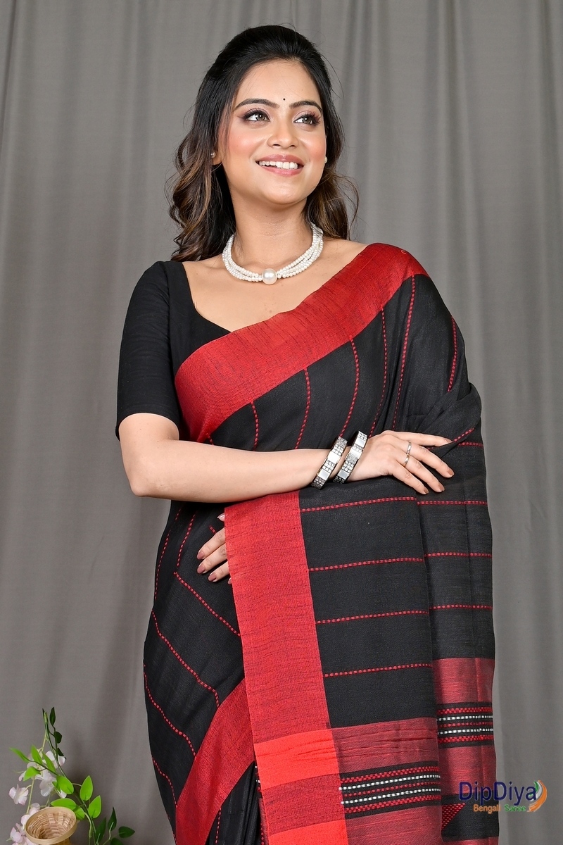 Black Cotton Blended Parnika Hand Loom Saree (396)